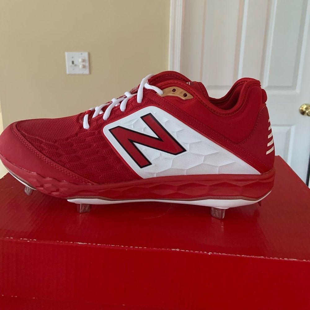 New Balance Metal Spike Baseball Cleats